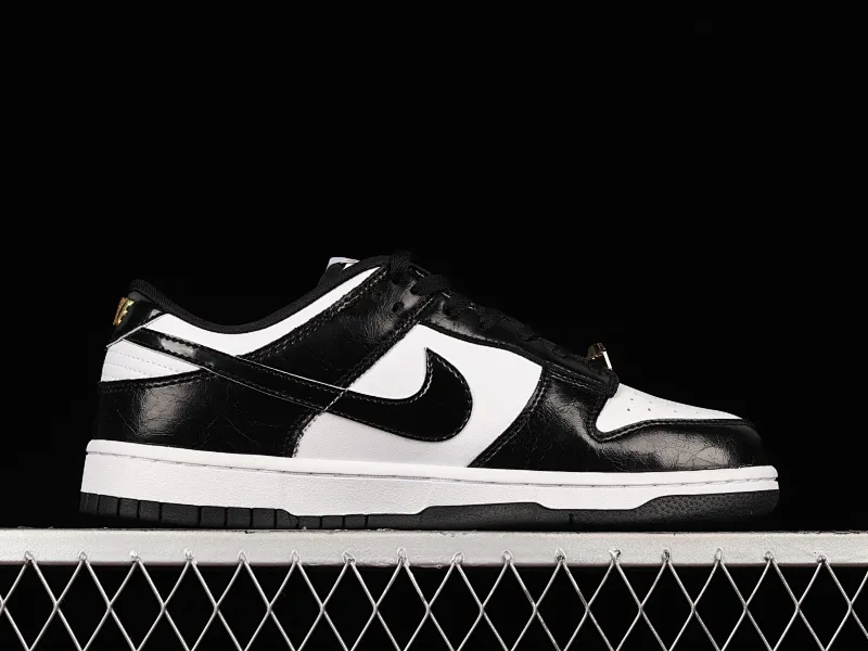 All categories Nk SB Dunk series Nk SB Dunk Low low-top sneakers F version special price Nk Dunk SB Low black and white patent leather panda SB smashed backboard fashion casual sneakers DR9511-100